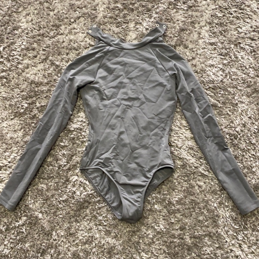 grey long sleeve mariia leo ♡